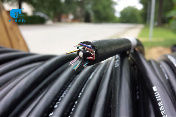 Duct Fiber Optic Cable Laying Method